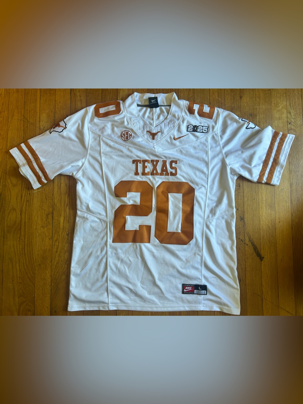 Earl Campbell  #20,  Texas Longhorns Nike custom football jersey.Men Large This